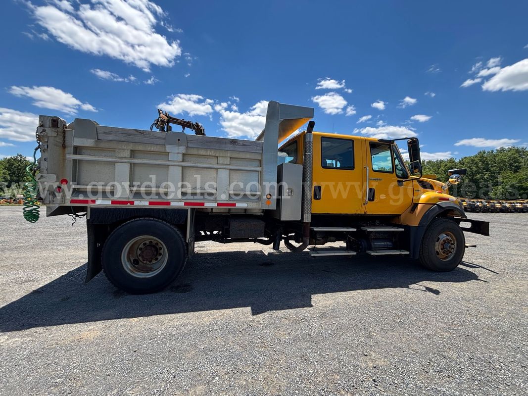 2010 International 7400 SFA Crew Cab Dump Truck – Runs & Drives(With Snow Removal Equipment)