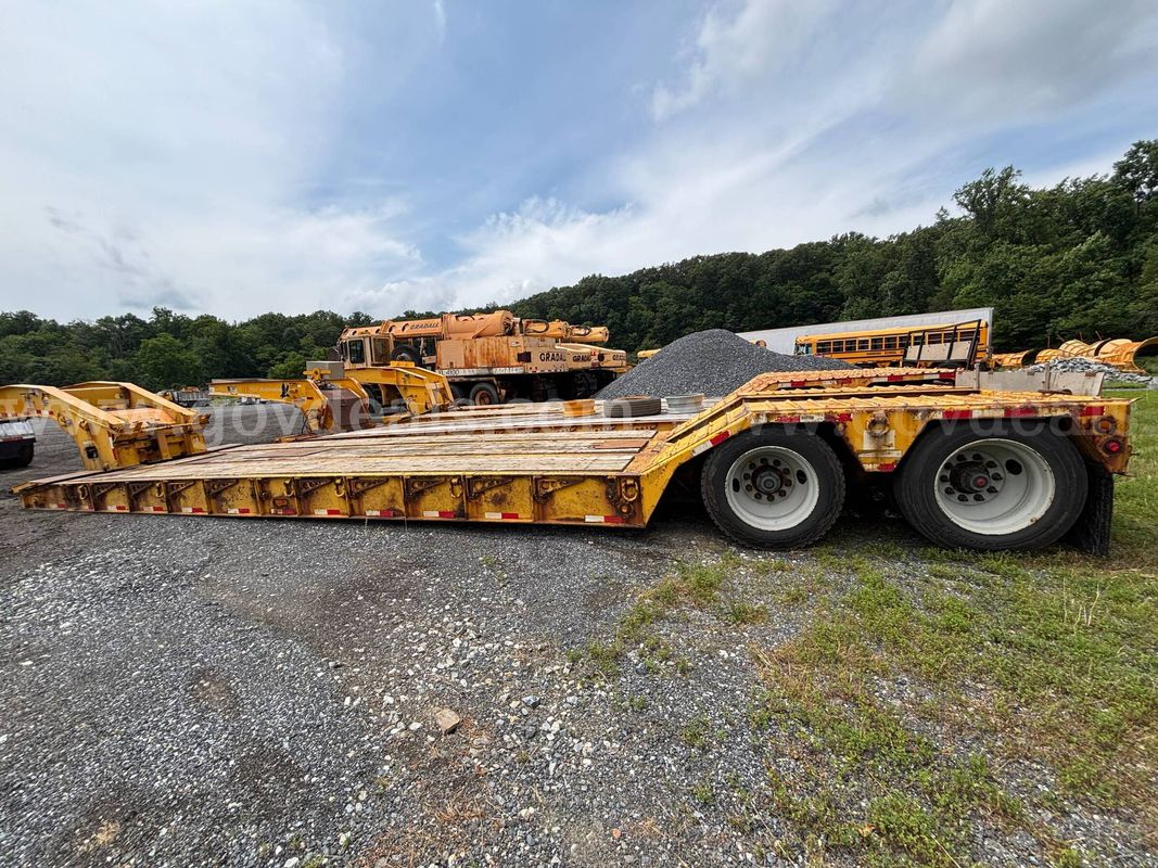 2014 Globe GTBN352 Lowboy Trailer