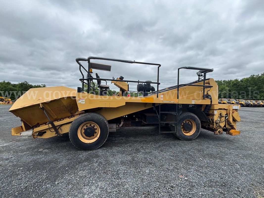2012 Etnyre Stone Chipper – Off‑Road – Runs & Operates