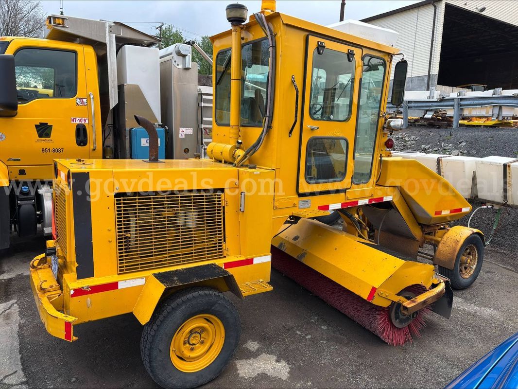 1996 Waldon Rotary Broom