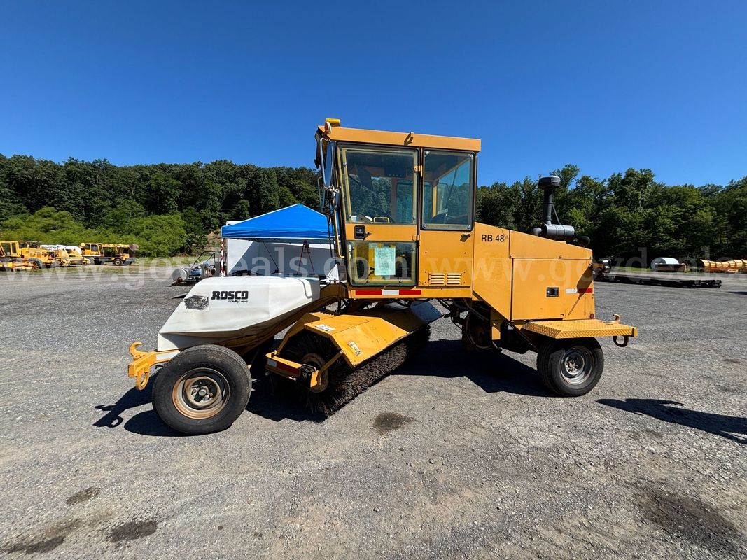 2007 Rosco RB48 Road Broom