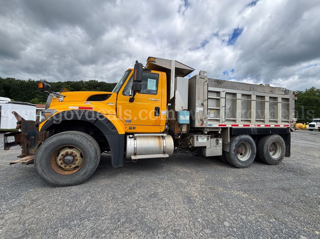 2012 International WorkStar 7600 SFA Tandem Dump Truck