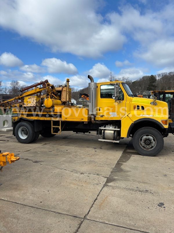 2004 Sterling L8500 Guide Rail Post Pounding Truck