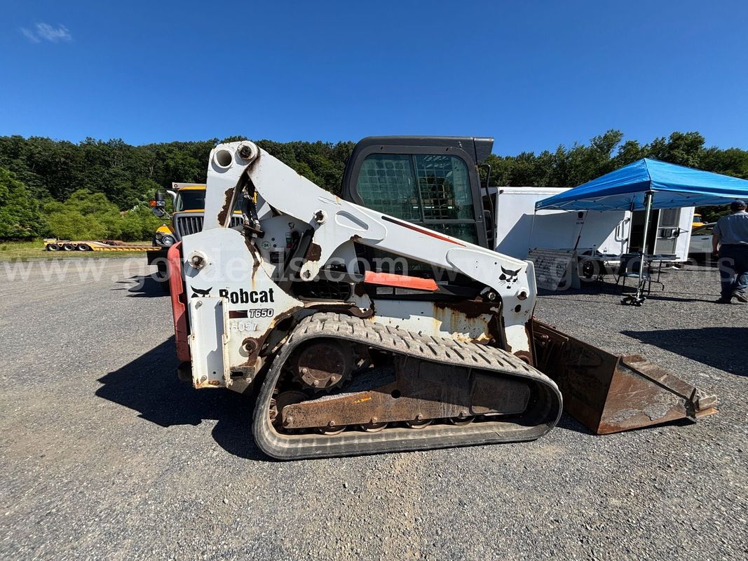 2012 Bobcat T5650 – Skid Steer Loader