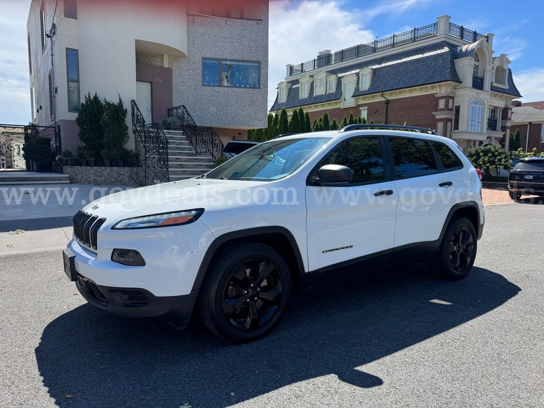 2016 Jeep Cherokee Sport