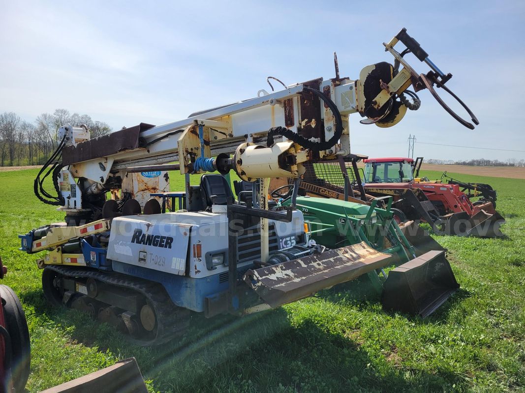 IHI IC35 Digger, Carrier, Crawler for Utility Installation