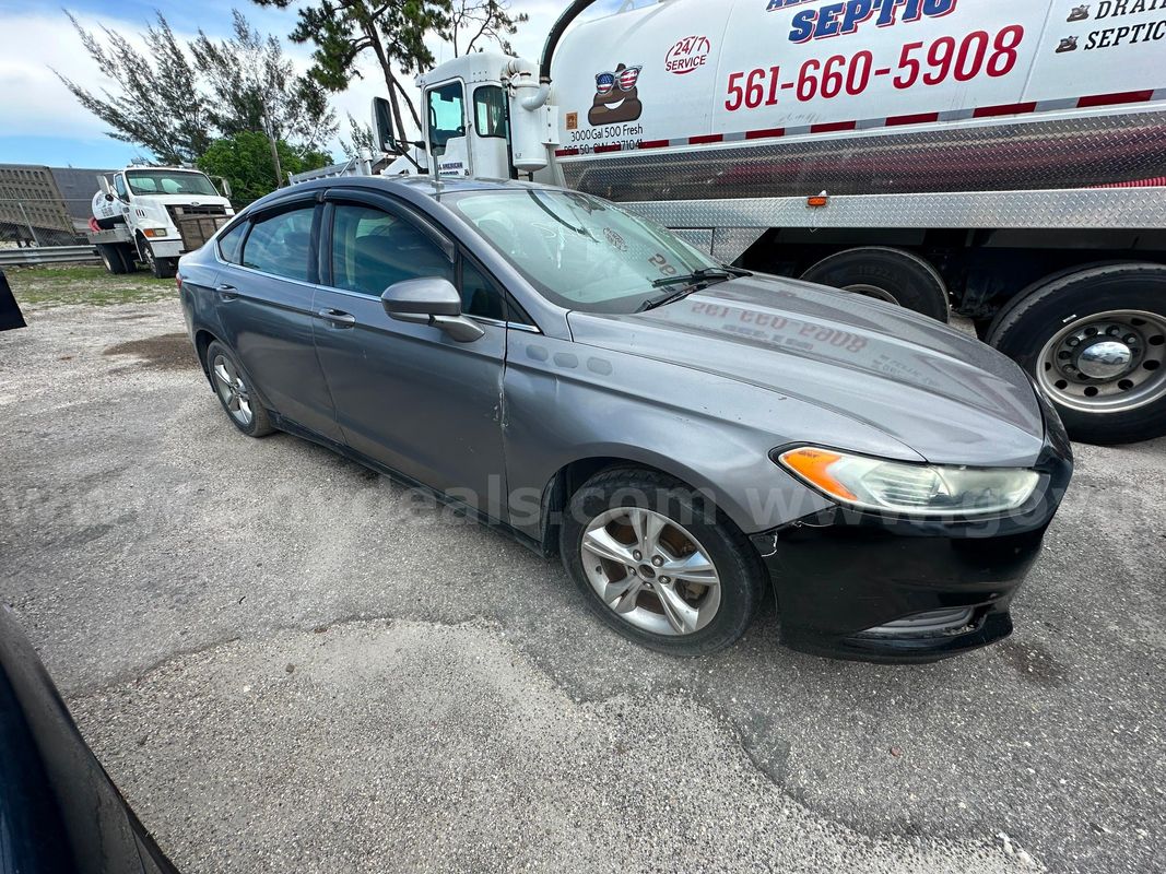 2013 Ford Fusion S