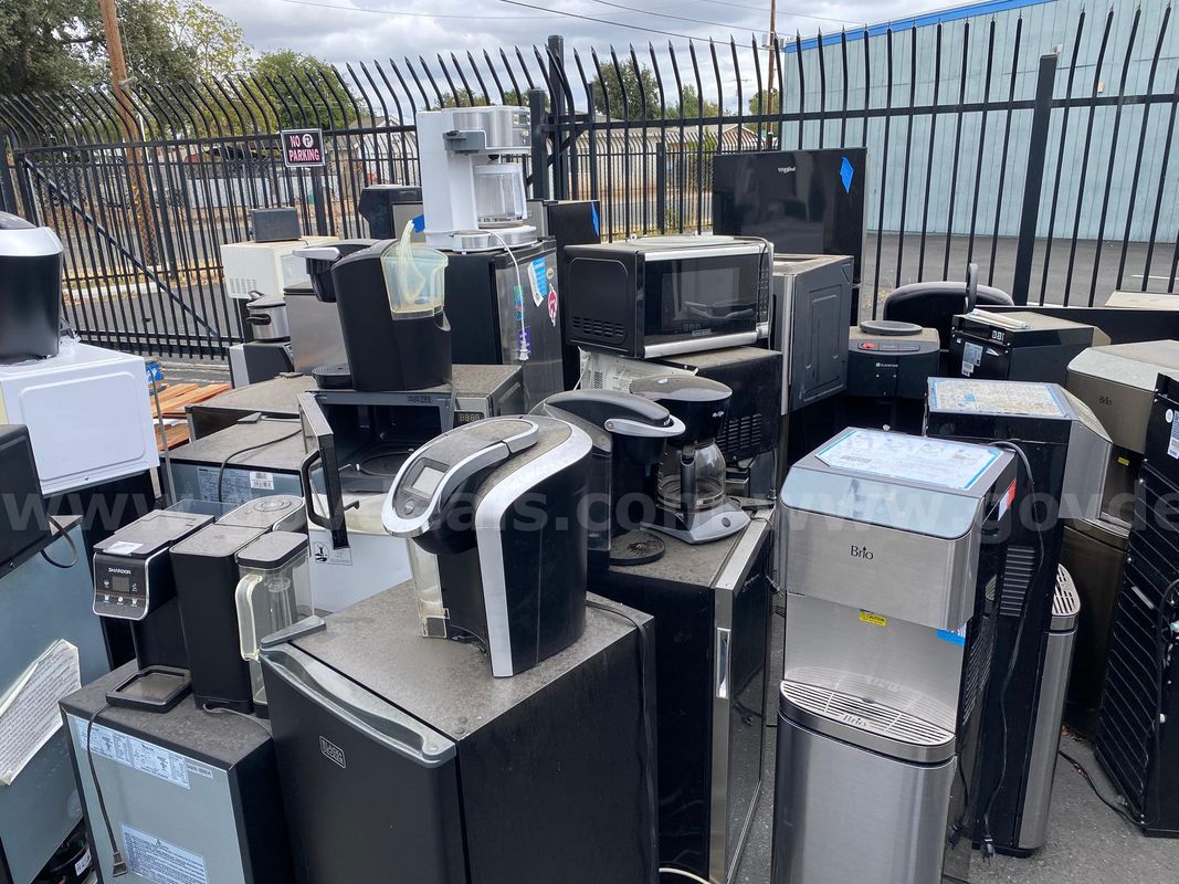 Bulk lot of small appliances