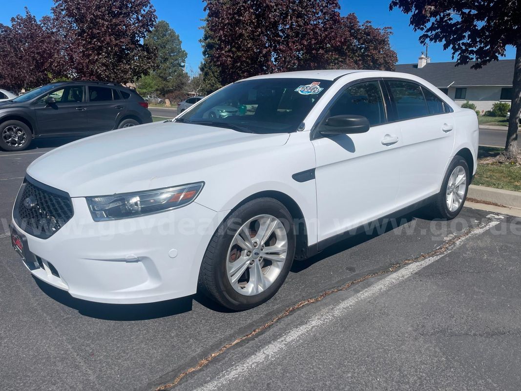 2018 Ford Taurus Awd Runs And Drives - Shipping Available