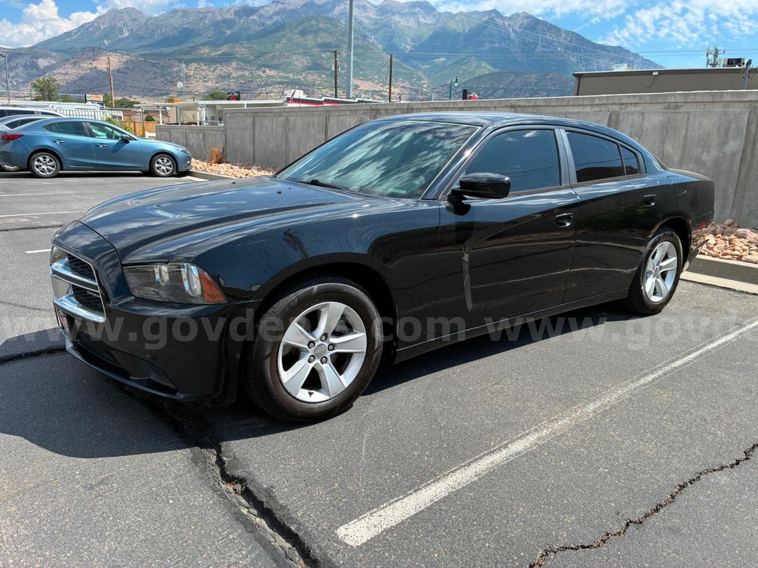 2014 DODGE CHARGER RUNS AND DRIVES - SHIPPING AVAILABLE