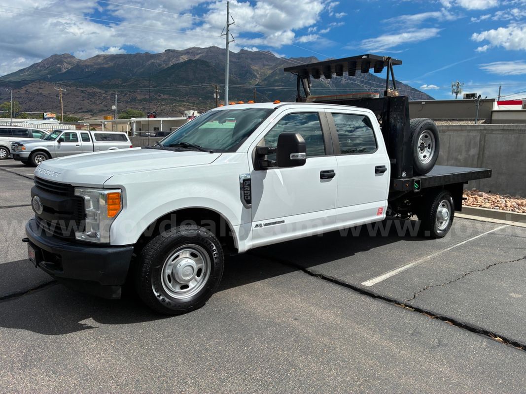 2017 FORD F-350 SUPER DUTY CREW RUNS AND DRIVES - SHIPPING AVAILABLE