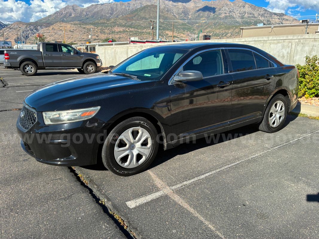 2015 FORD TUARUS RUNS AND DRIVES - SHIPPING AVAILABLE