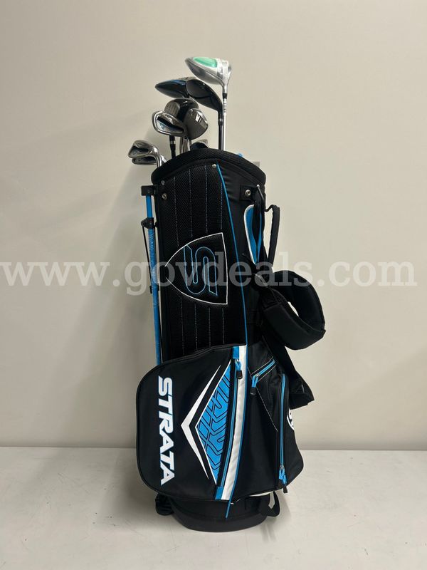 Callaway Strata Plus Golf Club Set - Lot 11 Clubs with 1 Golf Bag