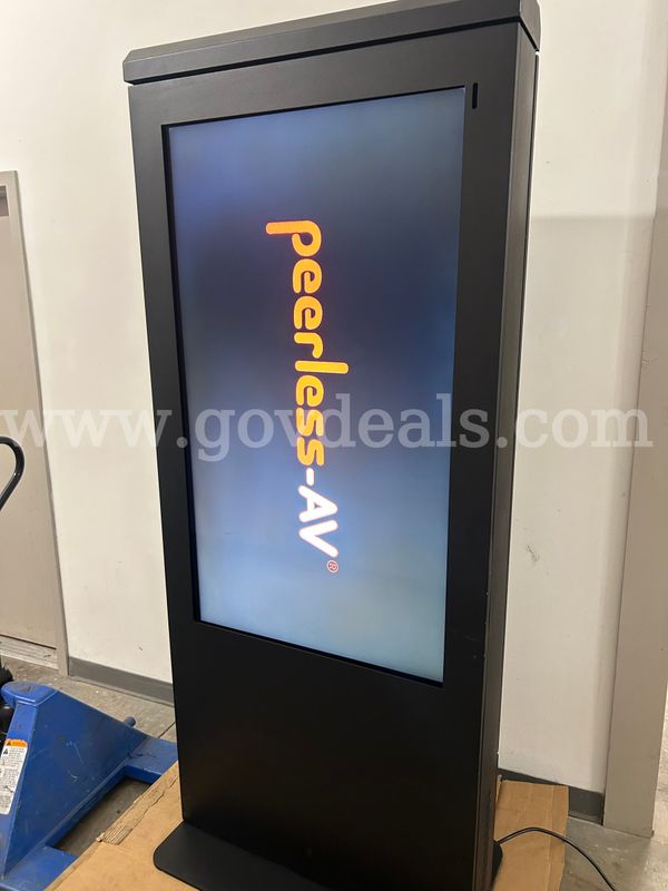 Peerless-AV Xtreme High Outdoor Display 55", IP68 - XHB552, Kiosk KOP555-S-XTR with Remote Control. Tested and Working