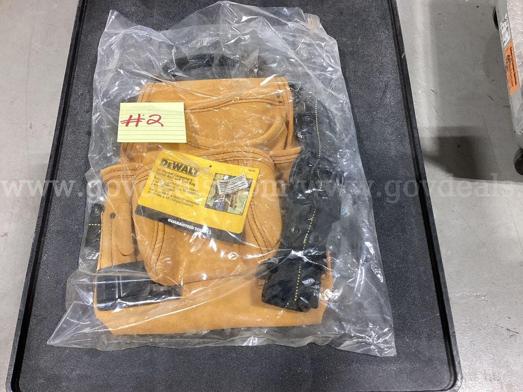 DEWALT 10-Pocket Suede Carpenter's Nail & Tool Bag (Brand New)