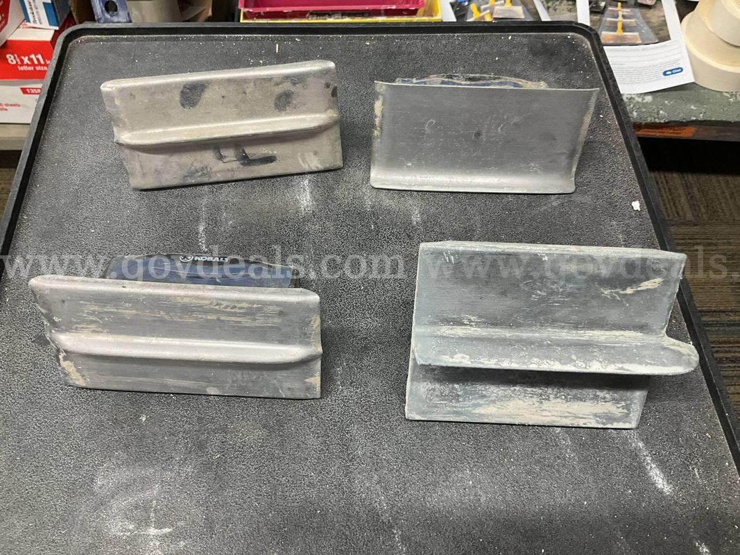 Lot of 4 Concrete Finishing Tools - Kobalt & Marshalltown Groovers / Edgers