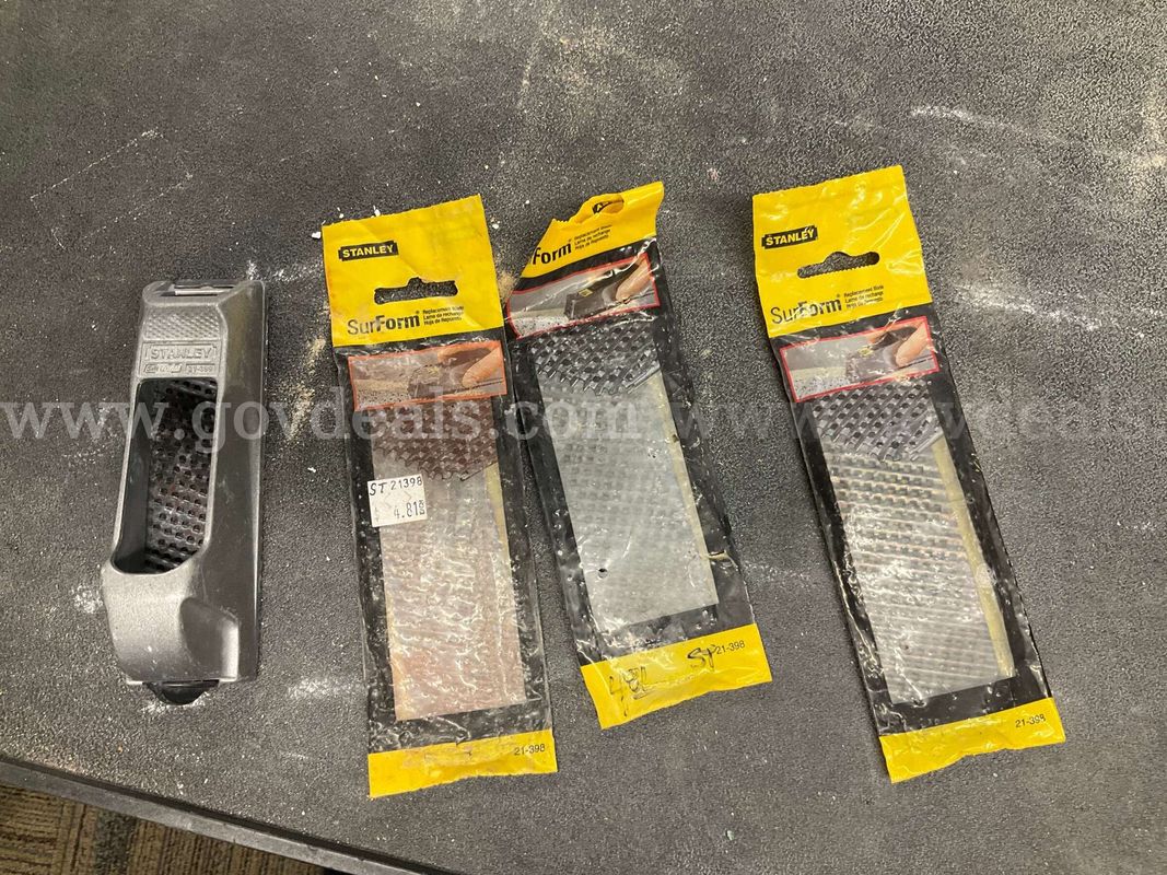 Stanley SurForm Pocket Plane (21-399) + (3) New Replacement Blades (21-398)
