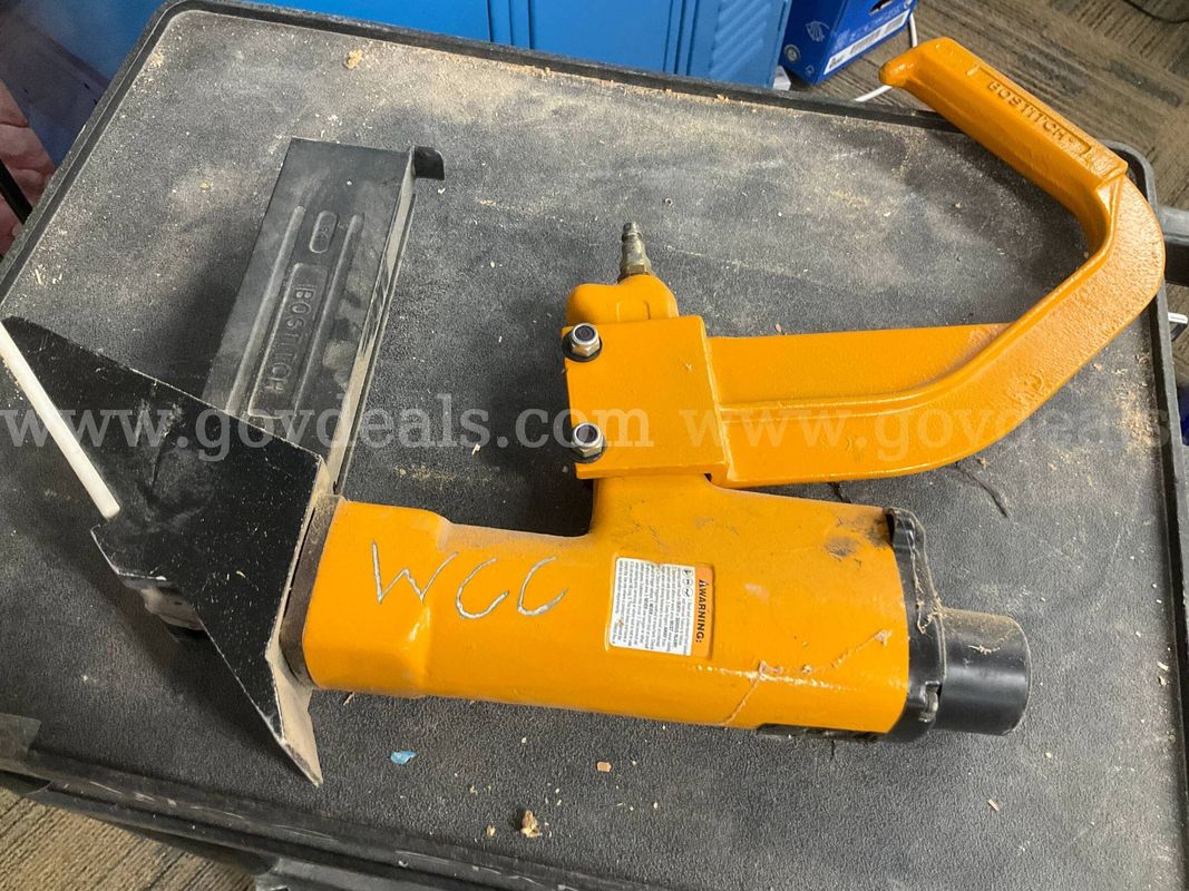 Bostitch MIII (M3) Pneumatic Hardwood Flooring Nailer / Stapler