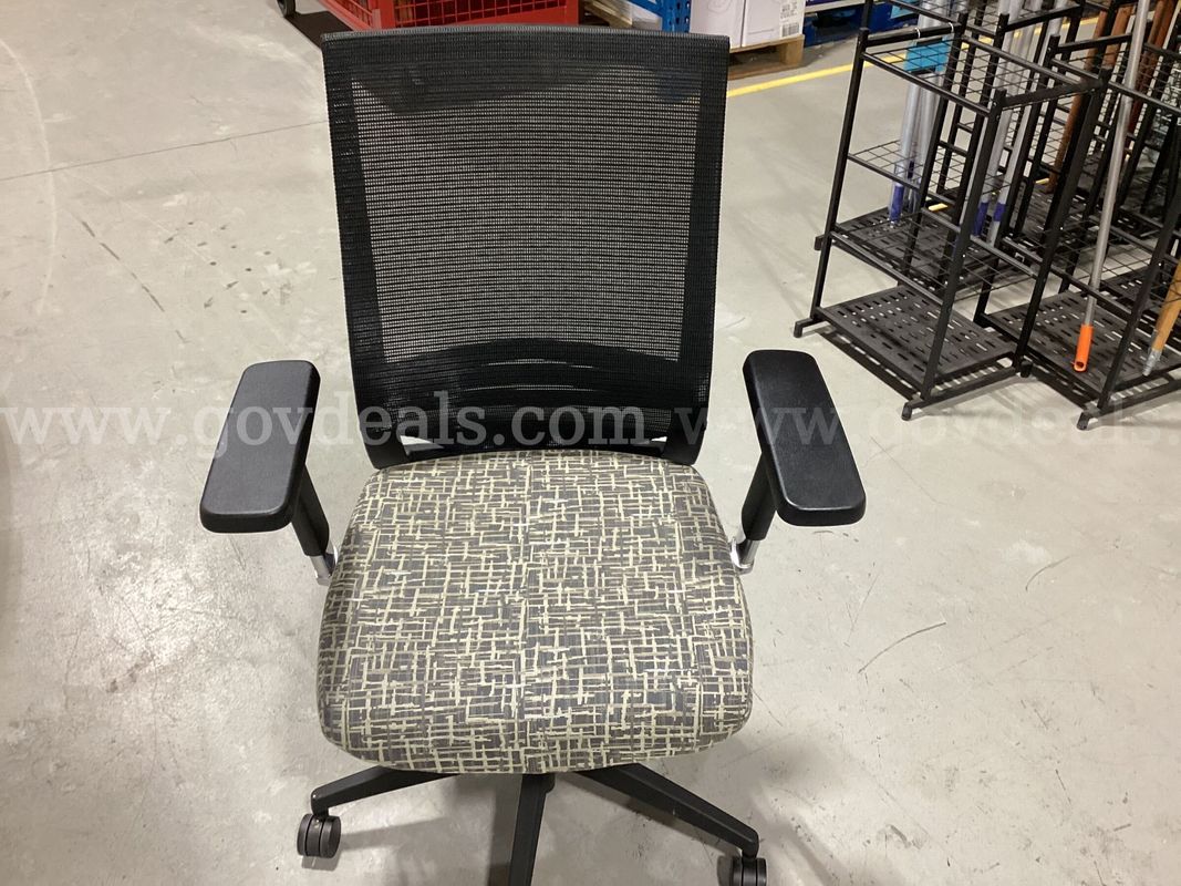 Ergonomic Mesh Back Office Desk Chair with Patterned Seat