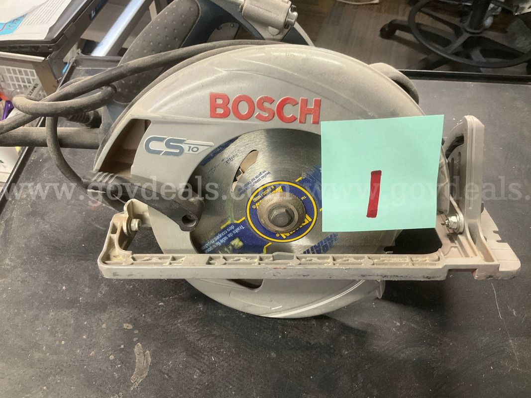 Lot of 6 Bosch CS10 15-Amp 7-1/4 in. Corded Circular Saw w/ Rafter Hook & Blade
