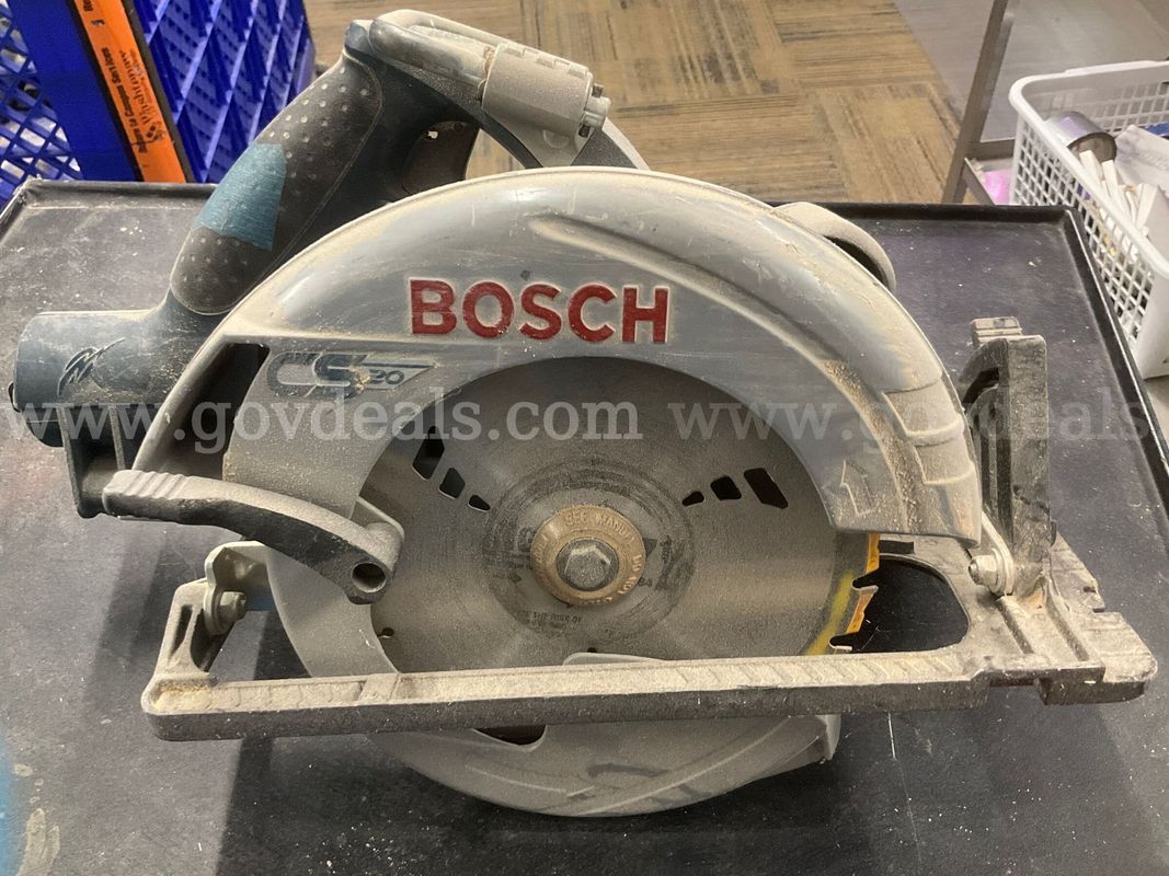 Bosch CS20 7-1/4" Circular Saw – 15 Amp Direct Connect