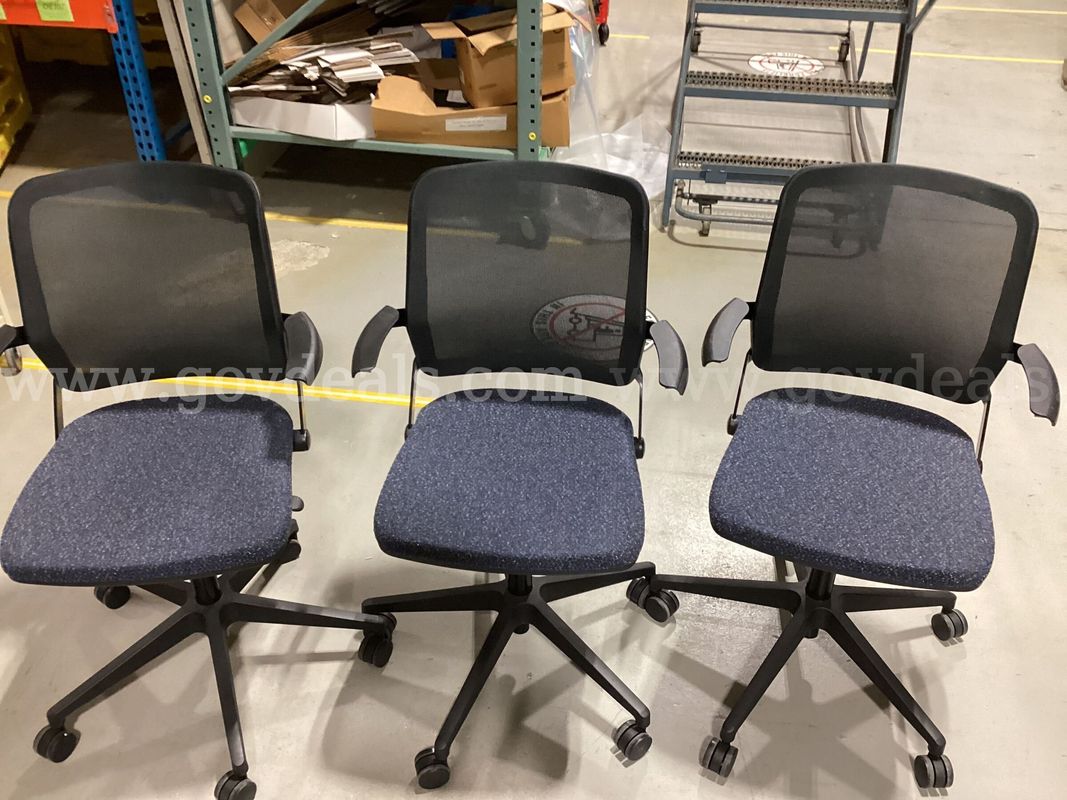 Commercial Grade KI Torsion Air Desk Chairs (Set of 3) - Barely Used