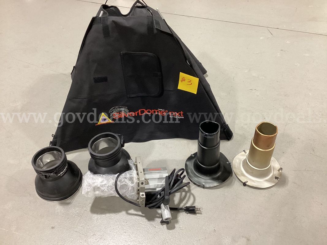 Photoflex SilverDome nxt Medium Softbox & Studio Lighting Accessories Set (Untested)