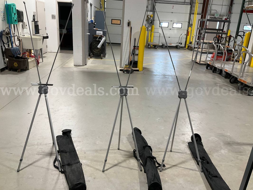 Set of 3 X-Banner Stands with Carrying Bags – Portable Trade Show / Event Display Stands
