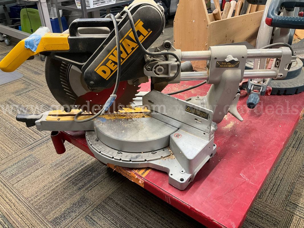 DeWalt DW708 12" Sliding Compound Miter Saw - 15 Amp