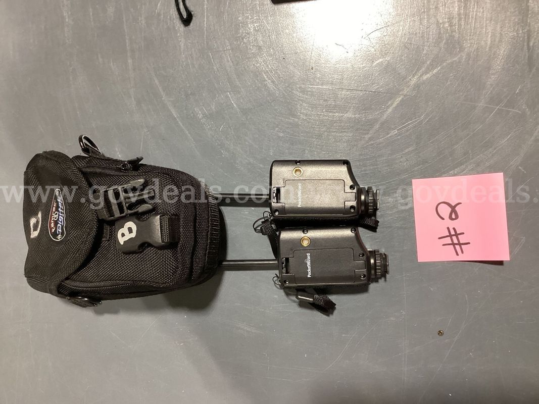 Lot of 2 PocketWizard MultiMAX Digital Radio Transceivers w/ Tamrac Pouch