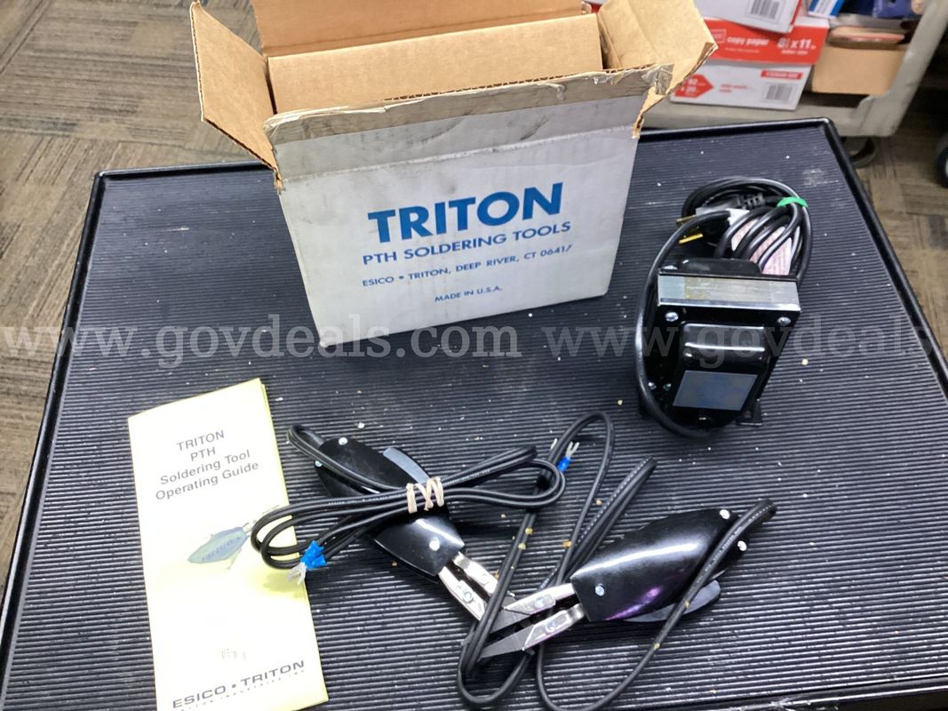 Esico Triton PTH Model JLA Hot Lips Resistance Soldering Tool System w/ Transformer