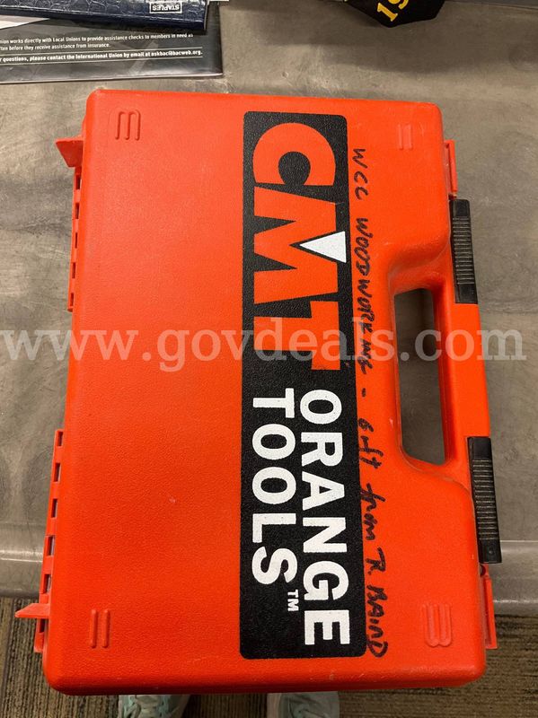 CMT 835.503.11 The Grand Rabbet Router Bit Set (1/2" Shank) with Collars & Cas (1 missing)