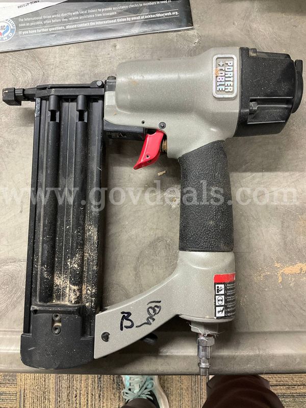 Porter-Cable BN200 18-Gauge Pneumatic Brad Nailer (3/4" to 2" Fasteners)