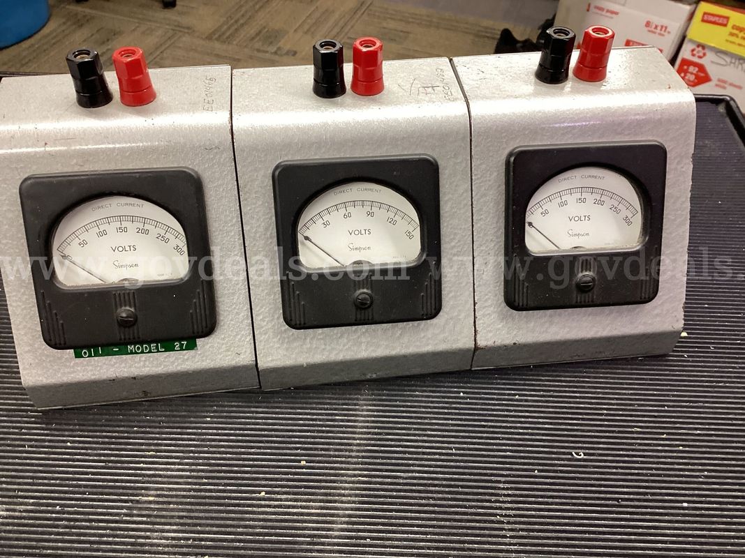 Vintage Simpson Model 27 Direct Current DC Voltmeter Desk Bench Top Lot of 3