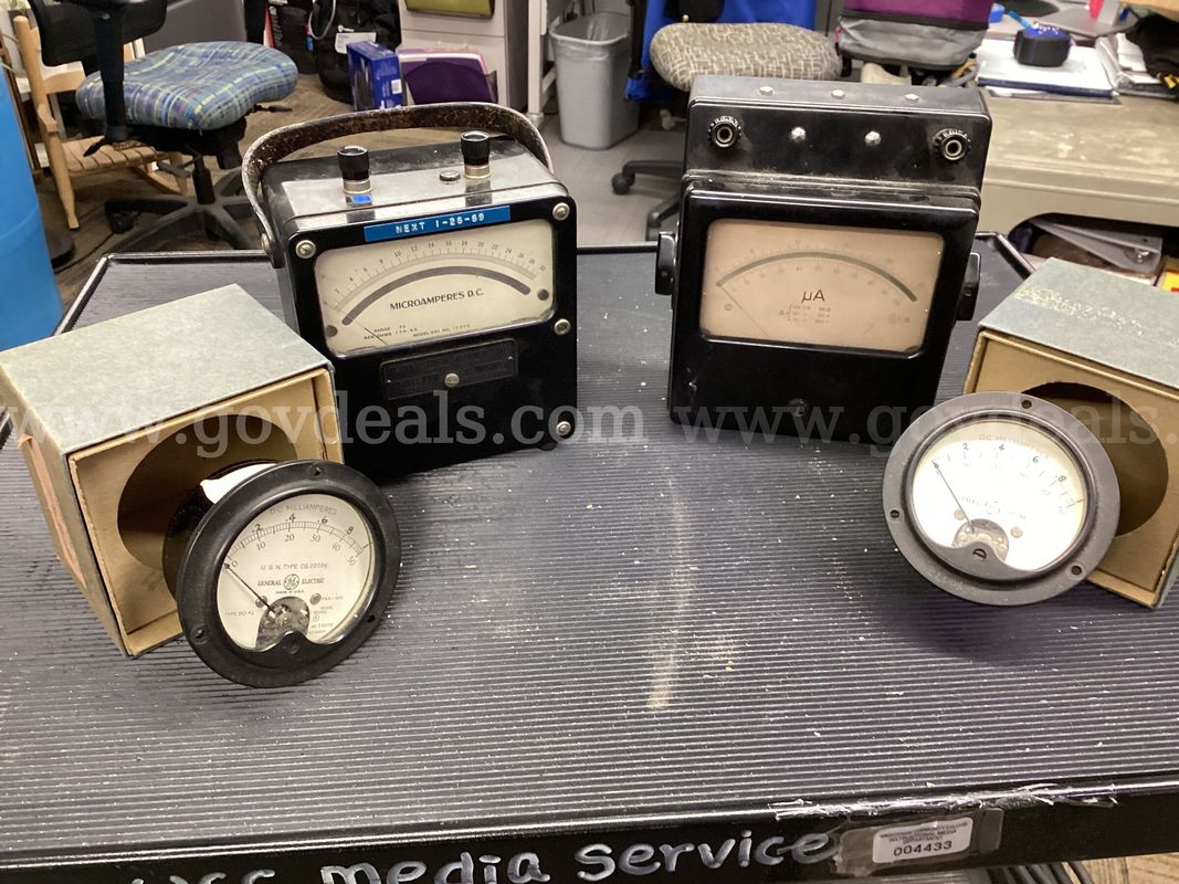 Vintage Microammeter & Milliammeter Analog Panel Meter Lot – General Electric, Simpson & Bench Meters