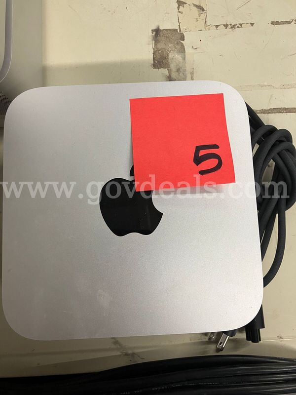 Apple Mac Studio 13,1 (2022) Model A2615 M1 Max (10 cores) 64Gb/1TB Mac OS 26.4.1