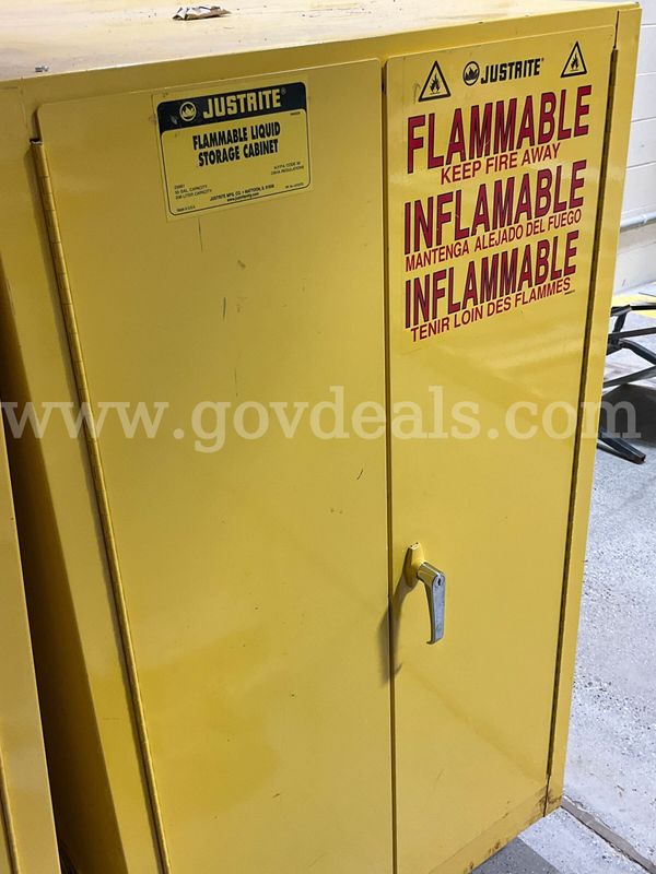 Justrite 55-Gallon Flammable Liquid Safety Cabinet (Model 25551 / Double Door)