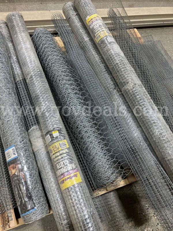 Bulk Lot of Wire Fencing, Galvanized Hardware Cloth & Poultry Netting / Chicken Wire(Must be picked up by September 8th)
