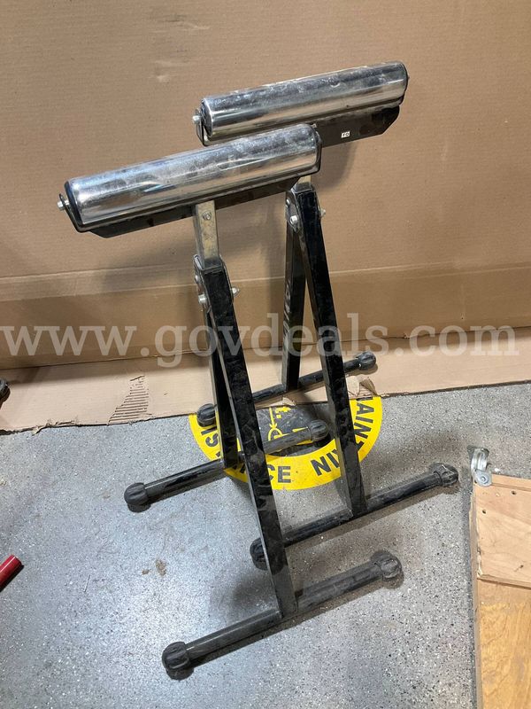 Pair of Adjustable Height Woodworking Roller Stands