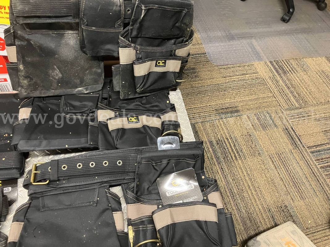 (3) CLC Work Gear Heavy-Duty Nylon Tool Belt & Apron Combo – Like New w/ Tags