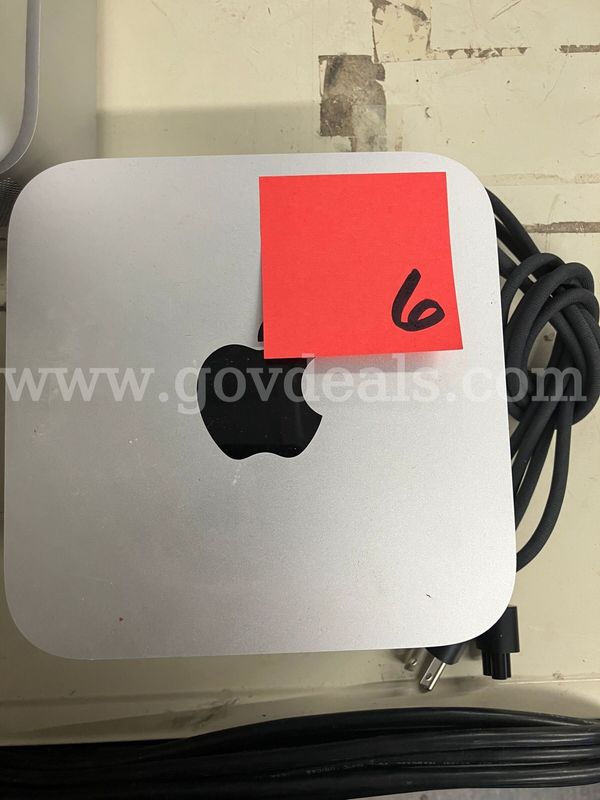 Apple Mac Studio 13,1 (2022) Model A2615 M1 Max (10 cores) 64Gb/1TB Mac OS 26.4.1