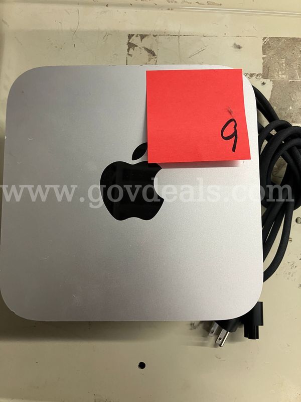 Apple Mac Studio 13,1 (2022) Model A2615 M1 Max (10 cores) 64Gb/1TB Mac OS 26.4.1