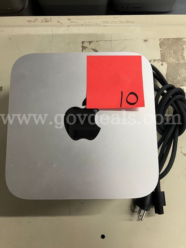 Apple Mac Studio 13,1 (2022) Model A2615 M1 Max (10 cores) 64Gb/1TB Mac OS 26.4.1