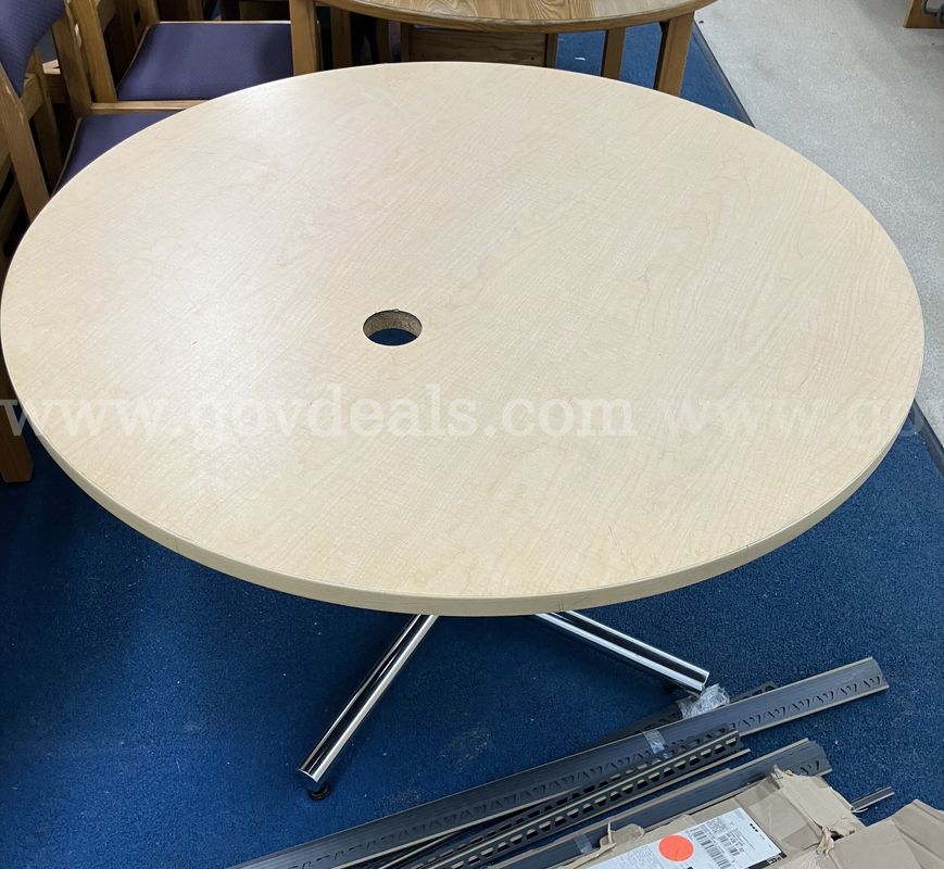 SurfaceWorks Commercial Round Conference / Breakroom Table (48")