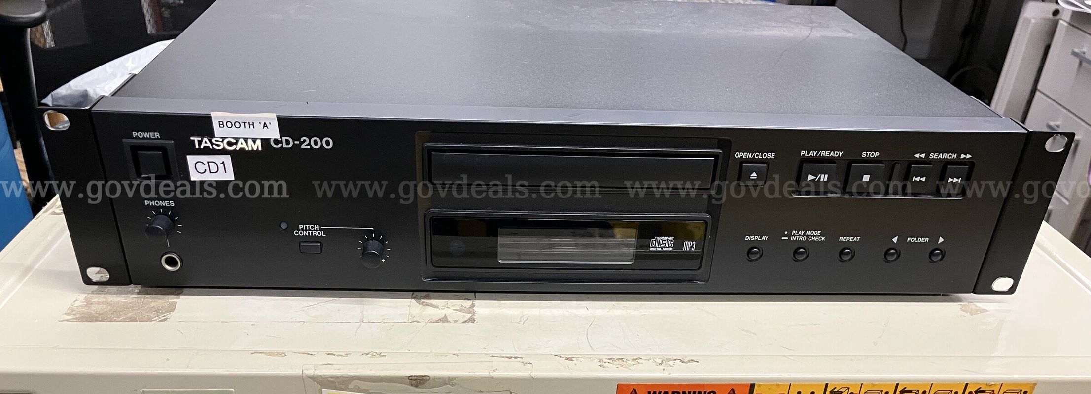 Tascam CD-200 Professional Rackmount CD Player
