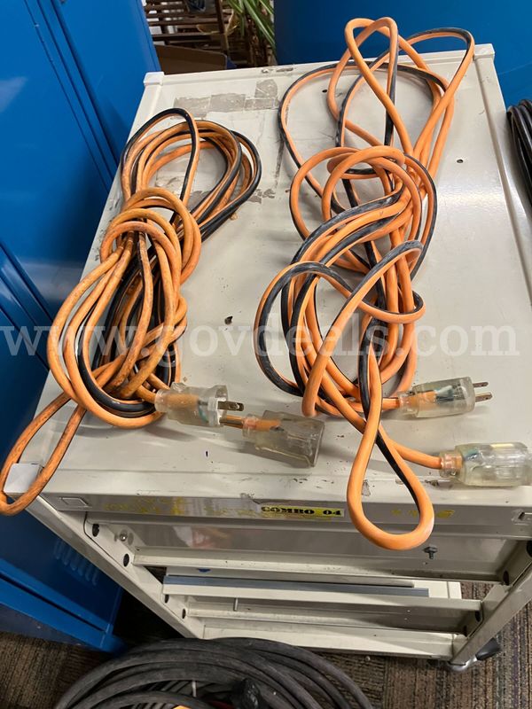 2: Pair of Outdoor Heavy-Duty Extension Cords