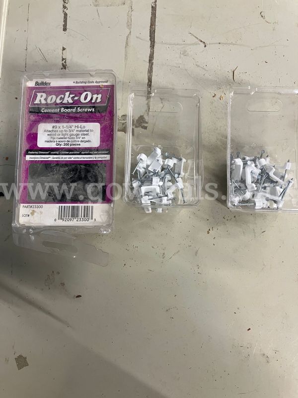 Buildex Rock-On Cement Board Screws (#9 x 1-1/4") - Partial Box Condition: Open box / partial quantity.