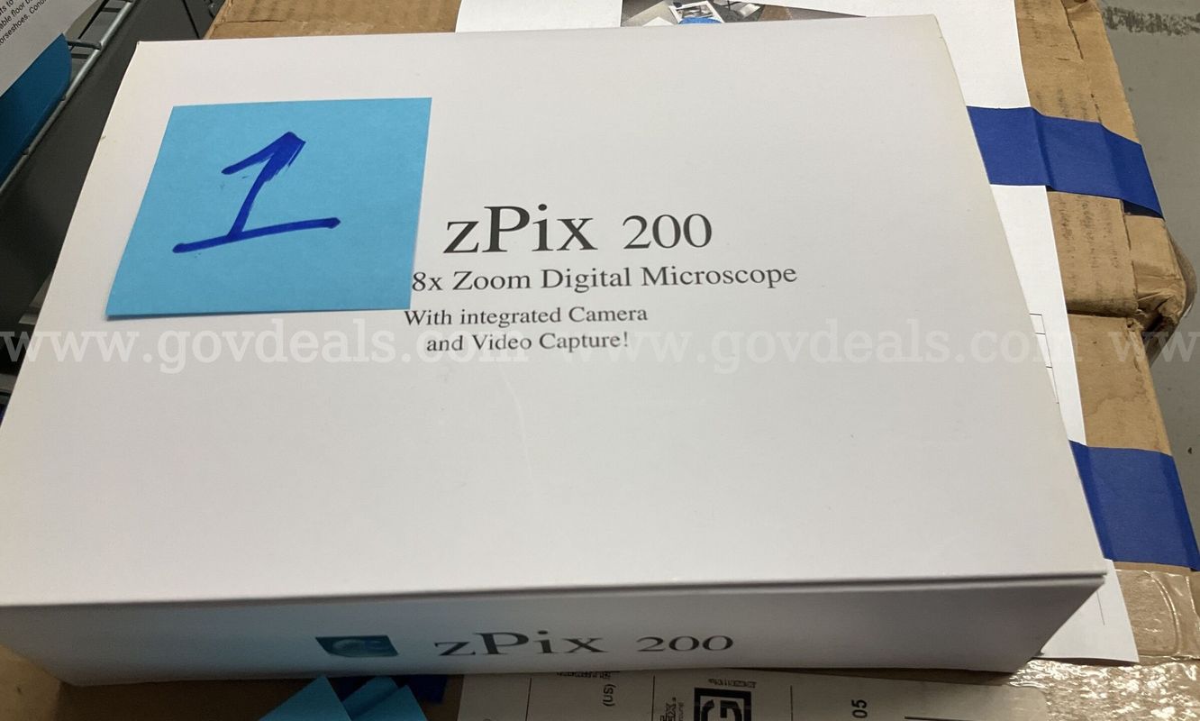 Carson zPix 200 Digital Zoom Microscope 34x-168x MM-740 Complete Boxed Set