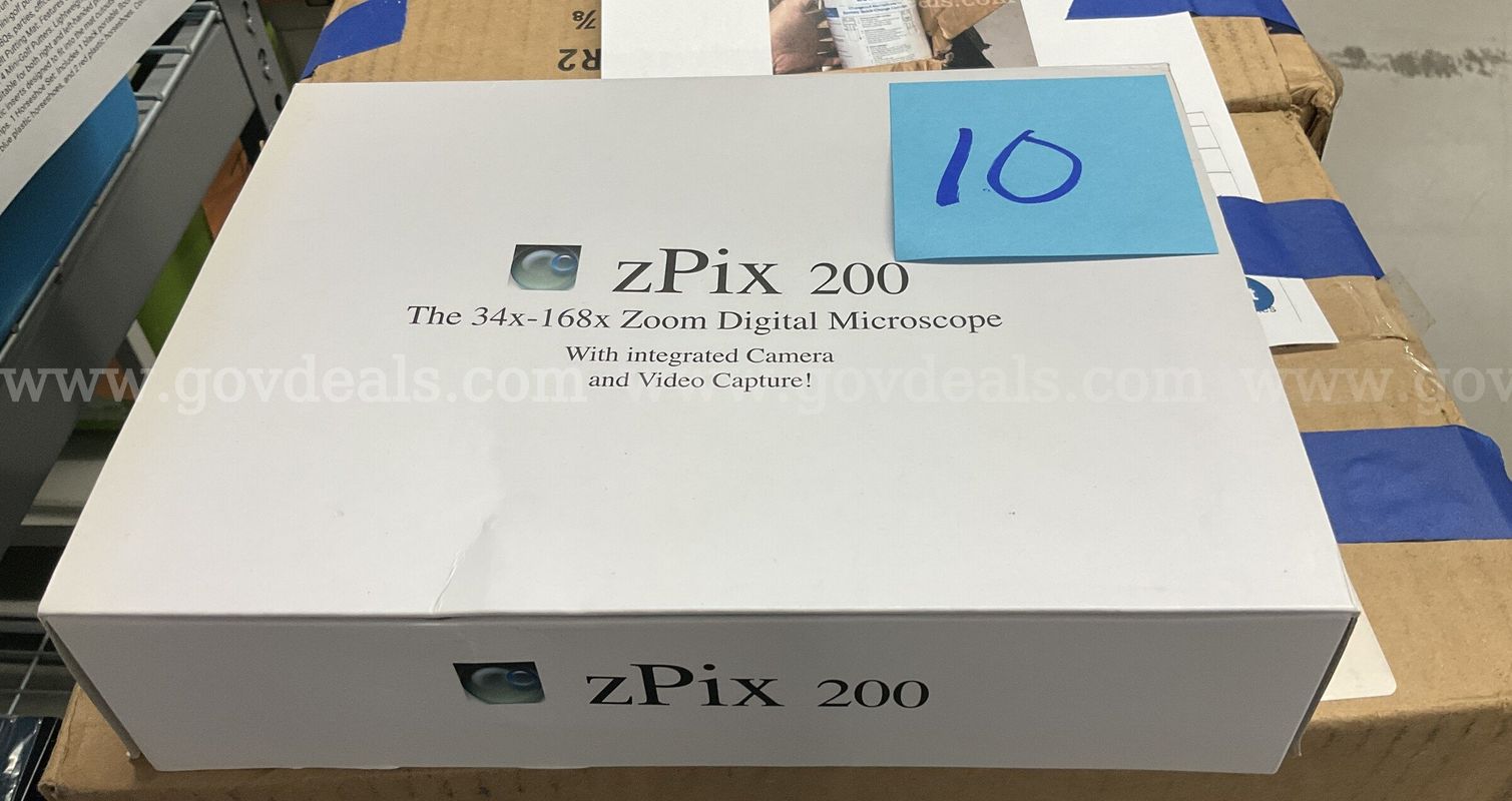 Carson zPix 200 Digital Zoom Microscope 34x-168x MM-740 Complete Boxed Set