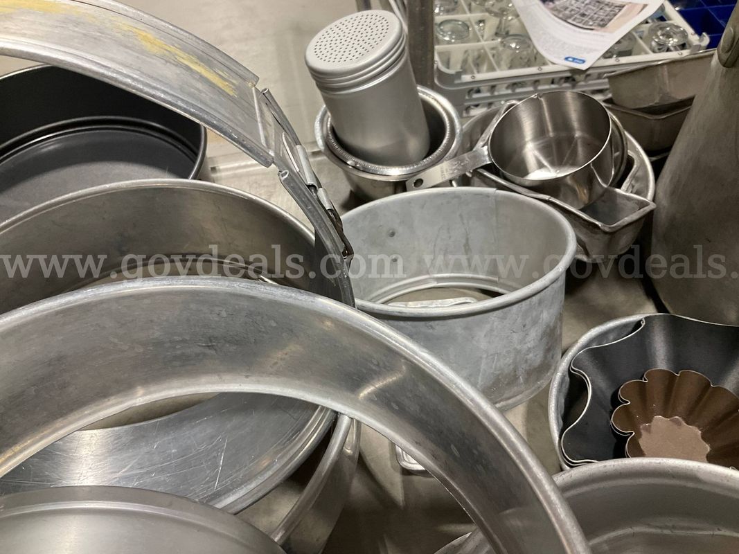 Massive Bulk Baker’s Lot – Aluminum Cake Pans, Springform, Loaf Pans & Commercial Sifter